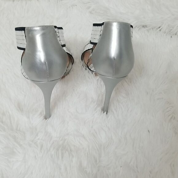 New ONLY MAKER Silver Sequins Heels size 7 - Picture 4 of 10